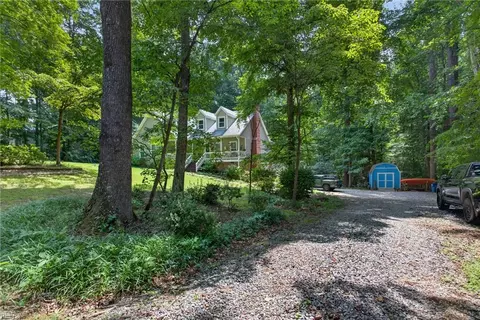 Exterior - 7011 Tracey Ct, Gloucester, VA 23061 photo 2 of 17