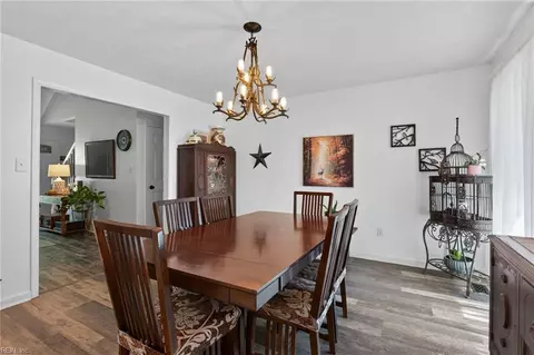 Dining - 7011 Tracey Ct, Gloucester, VA 23061 photo 4 of 4