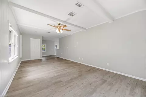 Living - 357 Dexter E St, Chesapeake, VA 23324 photo 10 of 11