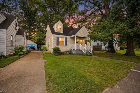 1104 Wright Ave, Chesapeake, VA 23324
