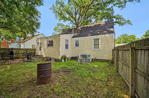 Exterior - 1104 Wright Ave, Chesapeake, VA 23324 photo 9 of 11