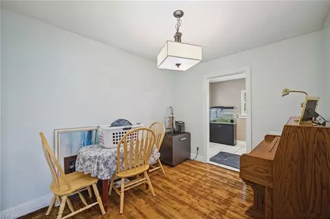 Dining - 1104 Wright Ave, Chesapeake, VA 23324 photo 1 of 2