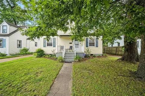 Exterior - 1104 Wright Ave, Chesapeake, VA 23324 photo 2 of 11
