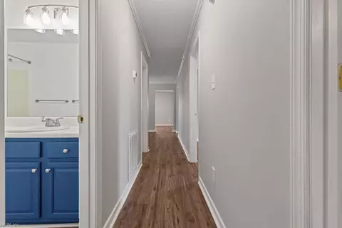 Entry Way - 4673 Deer Path Rd, Suffolk, VA 23434 photo 2 of 2