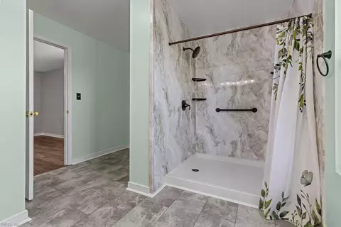 Bath - 4673 Deer Path Rd, Suffolk, VA 23434 photo 3 of 4