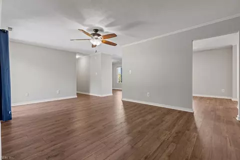 Living - 4673 Deer Path Rd, Suffolk, VA 23434 photo 5 of 7