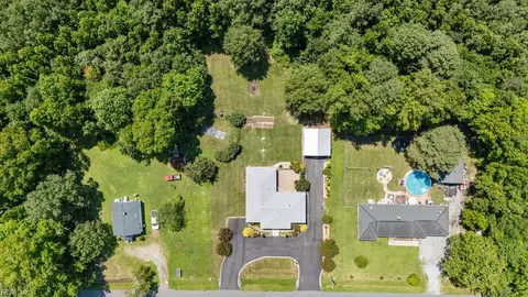 View/Area - 4673 Deer Path Rd, Suffolk, VA 23434 photo 2 of 4