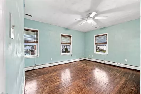 Bedroom - 4701 Pinehurst Ave, Norfolk, VA 23513 photo 2 of 7