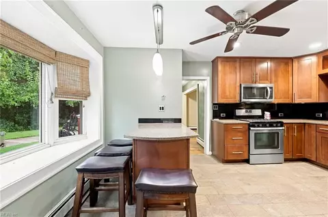 Kitchen - 4701 Pinehurst Ave, Norfolk, VA 23513 photo 4 of 6