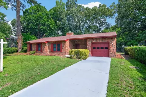 507 Great Park Dr, Newport News, VA 23608
