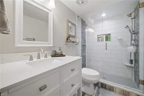 Bath - 100 E Ocean View Ave #210, Norfolk, VA 23503 photo 2 of 2