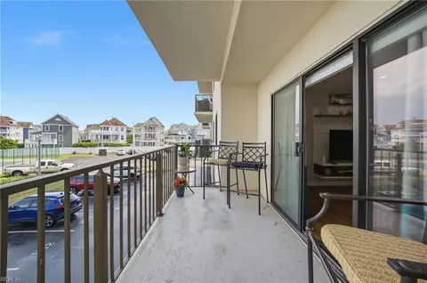 Exterior - 100 E Ocean View Ave #210, Norfolk, VA 23503 photo 2 of 2