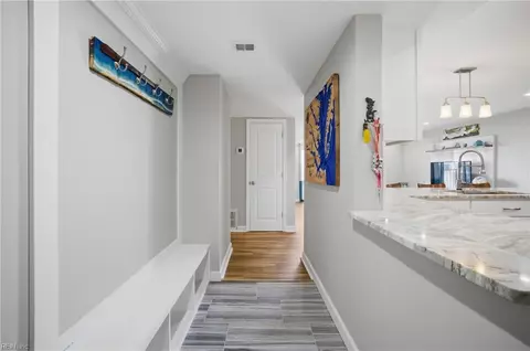 Entry Way - 100 E Ocean View Ave #210, Norfolk, VA 23503 photo 1 of 4