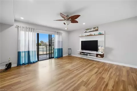 Living - 100 E Ocean View Ave #210, Norfolk, VA 23503 photo 2 of 2