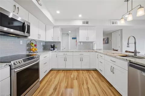 Kitchen - 100 E Ocean View Ave #210, Norfolk, VA 23503 photo 3 of 3