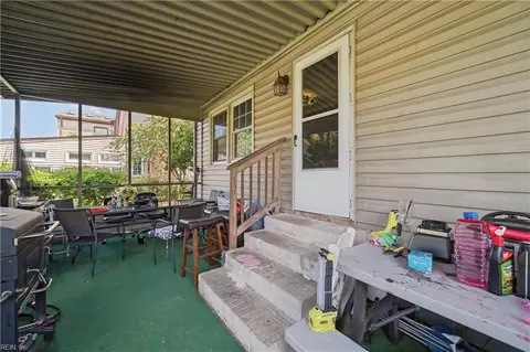 Exterior - 103 Santa Barbara Dr, Hampton, VA 23666 photo 4 of 8