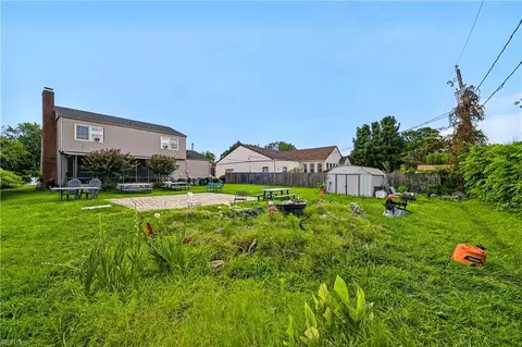 Exterior - 103 Santa Barbara Dr, Hampton, VA 23666 photo 6 of 8