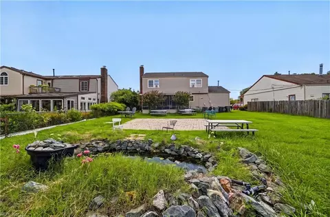 Exterior - 103 Santa Barbara Dr, Hampton, VA 23666 photo 7 of 8