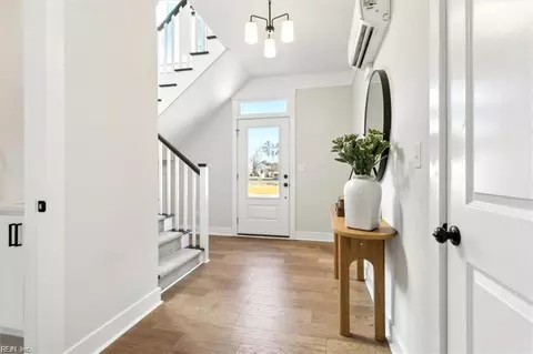 Entry Way - 1909 Mccoy Rd, Chesapeake, VA 23323 photo 1 of 6