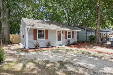 Exterior - 436 Marion Rd, Hampton, VA 23663 photo 2 of 8