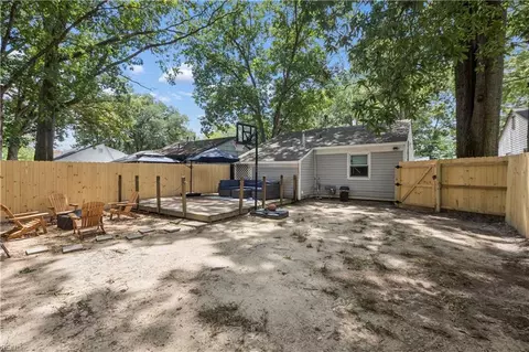 Exterior - 436 Marion Rd, Hampton, VA 23663 photo 7 of 8