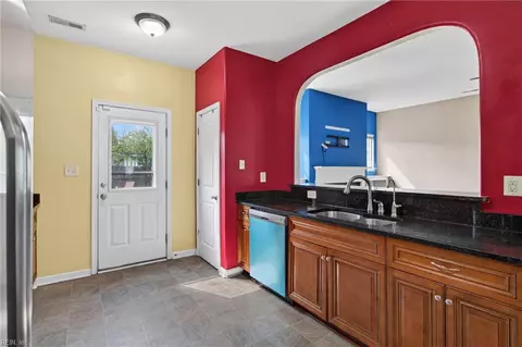 Kitchen - 4016 3rd Street St, Chesapeake, VA 23324 photo 3 of 3