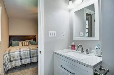 Bath - 3108 Bomar Dr, Chesapeake, VA 23321 photo 2 of 4