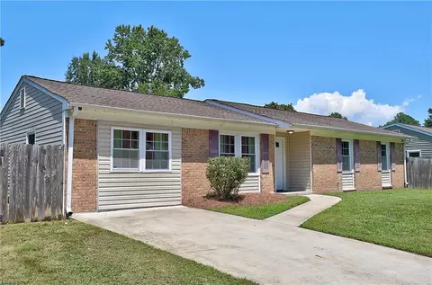 Exterior - 3108 Bomar Dr, Chesapeake, VA 23321 photo 2 of 12