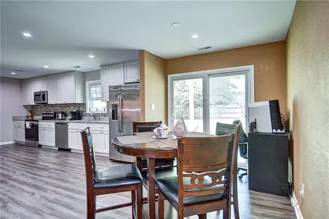 Dining - 3108 Bomar Dr, Chesapeake, VA 23321 photo 1 of 3