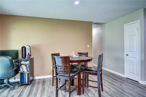 Dining - 3108 Bomar Dr, Chesapeake, VA 23321 photo 3 of 3
