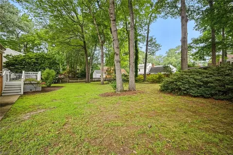 Exterior - 708 Shadowfield Ct, Chesapeake, VA 23322 photo 5 of 6