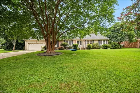 1505 Baycliff Ln, Virginia Beach, VA 23454