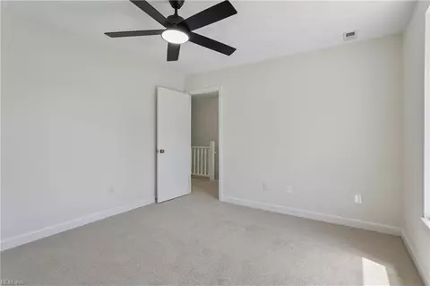 Bedroom - 8 Pasadena Ct, Hampton, VA 23666 photo 7 of 11