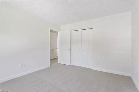 Bedroom - 8 Pasadena Ct, Hampton, VA 23666 photo 9 of 11