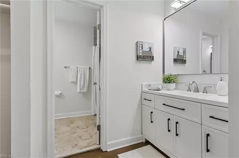 Bath - 8 Pasadena Ct, Hampton, VA 23666 photo 1 of 9