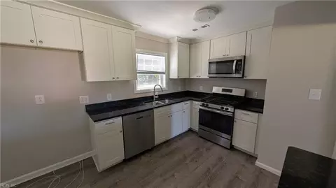 3931 Port Rd, Chesapeake, VA 23321 photo 2