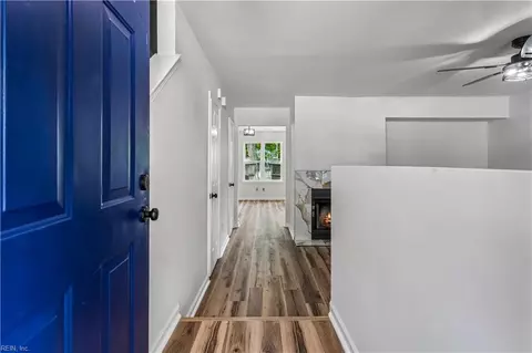 Entry Way - 14 Woodall Dr, Hampton, VA 23666 photo 1 of 1