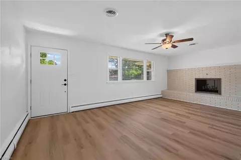 Living - 5941 Lathan Rd, Norfolk, VA 23502 photo 3 of 6