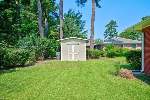 Exterior - 5941 Lathan Rd, Norfolk, VA 23502 photo 3 of 5
