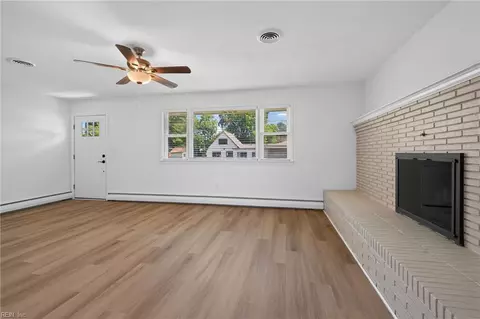 Living - 5941 Lathan Rd, Norfolk, VA 23502 photo 1 of 6