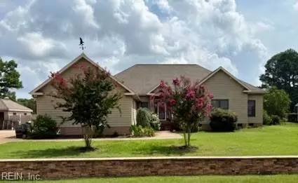 115 Holden Ln, Yorktown, VA 23692