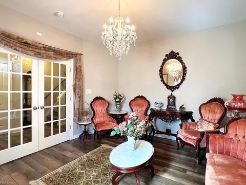 Entry Way - 515 Waterside Dr #117, Hampton, VA 23666 photo 9 of 10