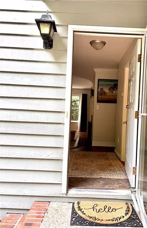 Entry Way - 520 Spring Trce, Williamsburg, VA 23188 photo 1 of 3