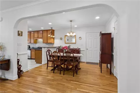 310 Edward Ave, Suffolk, VA 23434