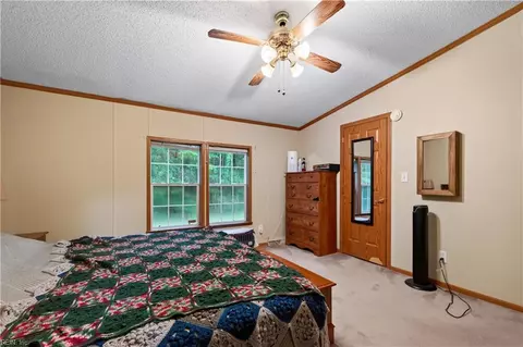 Bedroom - 6807 Short Ln, Gloucester, VA 23061 photo 3 of 5