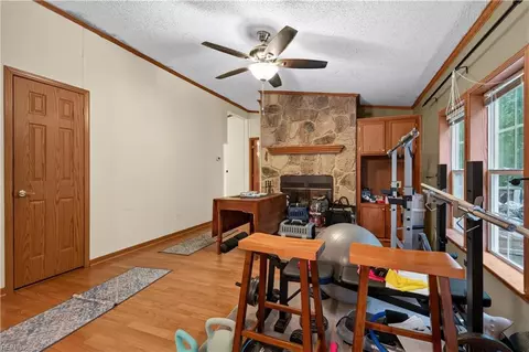 Entry Way - 6807 Short Ln, Gloucester, VA 23061 photo 3 of 4