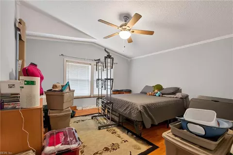 Bedroom - 6807 Short Ln, Gloucester, VA 23061 photo 4 of 5