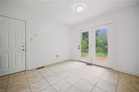 Other - 359 Eppington Cir, Hampton, VA 23669 photo 4 of 6