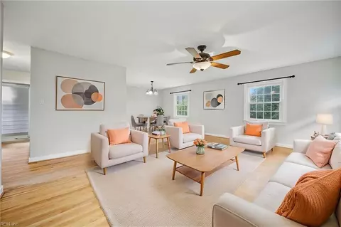 Living - 359 Eppington Cir, Hampton, VA 23669 photo 1 of 4
