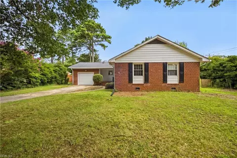 Exterior - 359 Eppington Cir, Hampton, VA 23669 photo 2 of 9